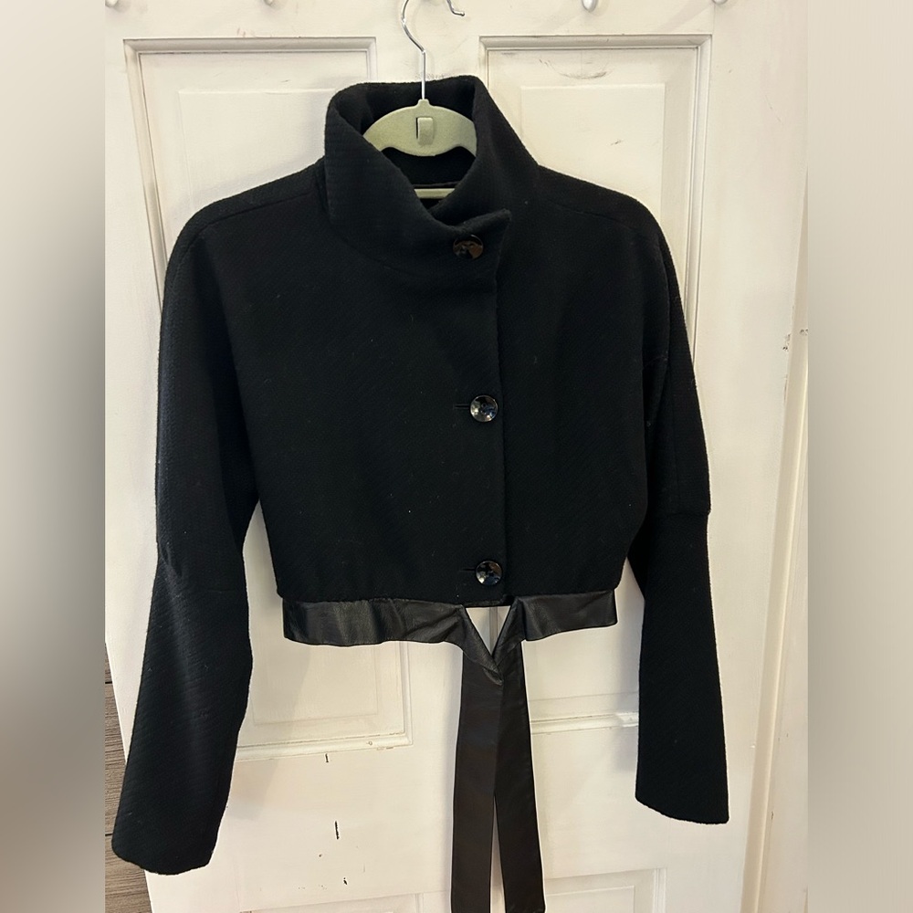 Cropped jacket